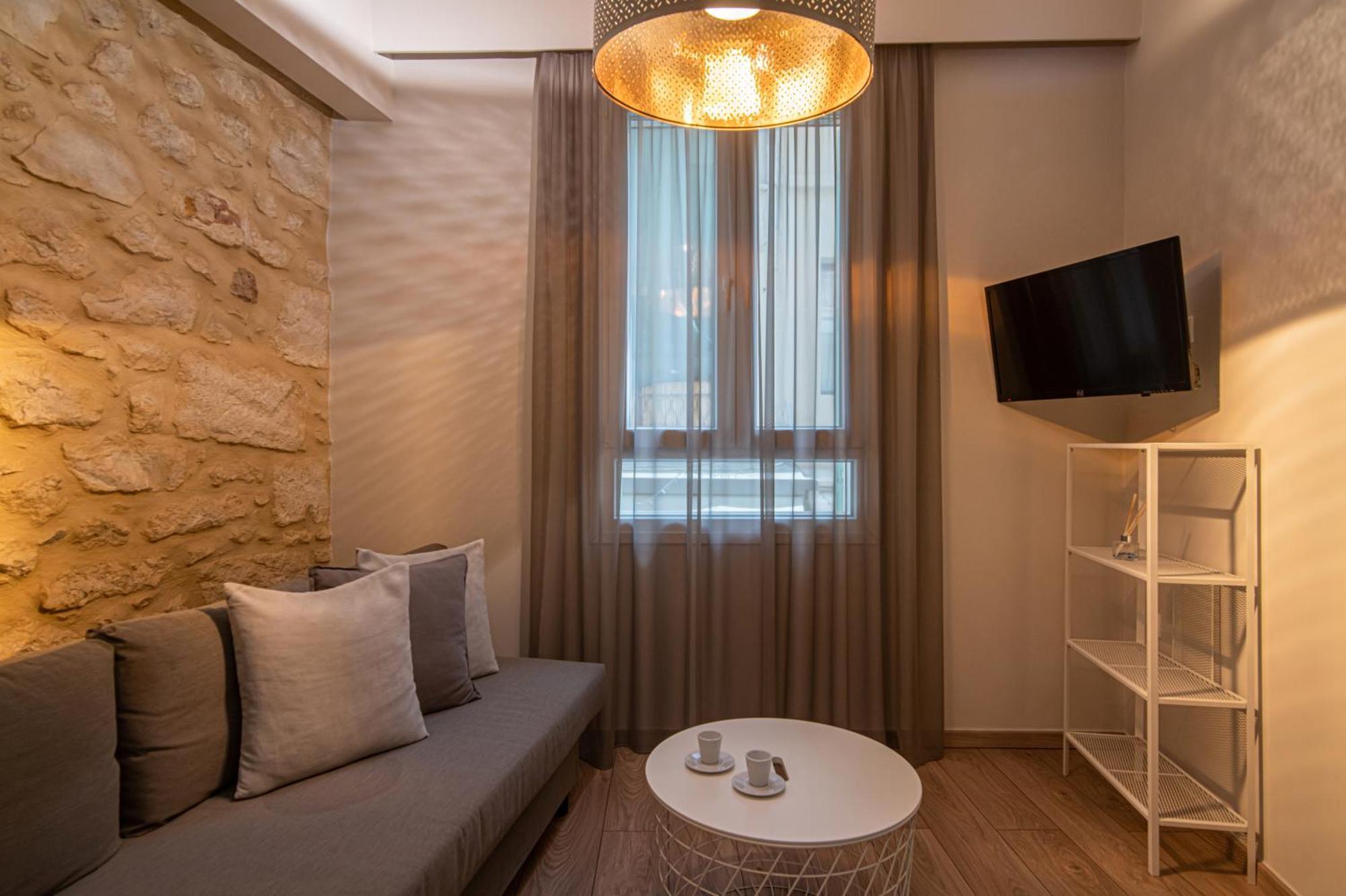 The Central Boutique Apartments 伊拉克利翁 外观 照片